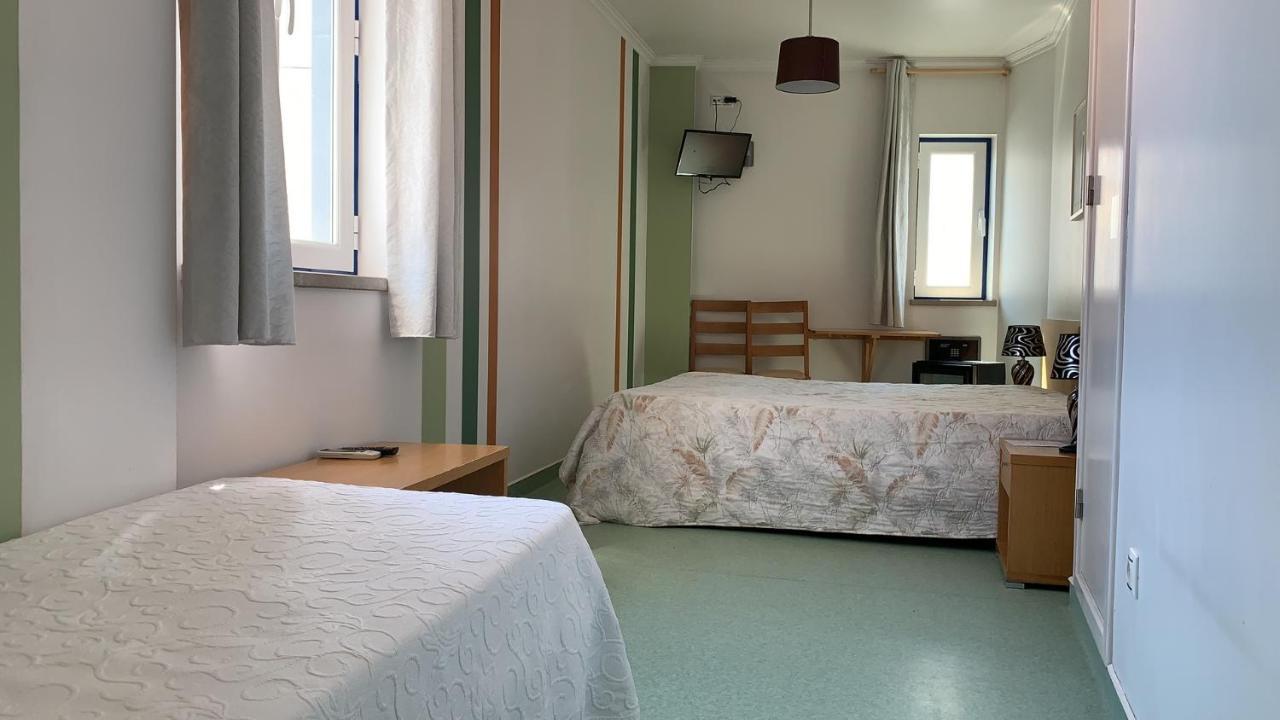 Weaa Hotel Nazaré Esterno foto