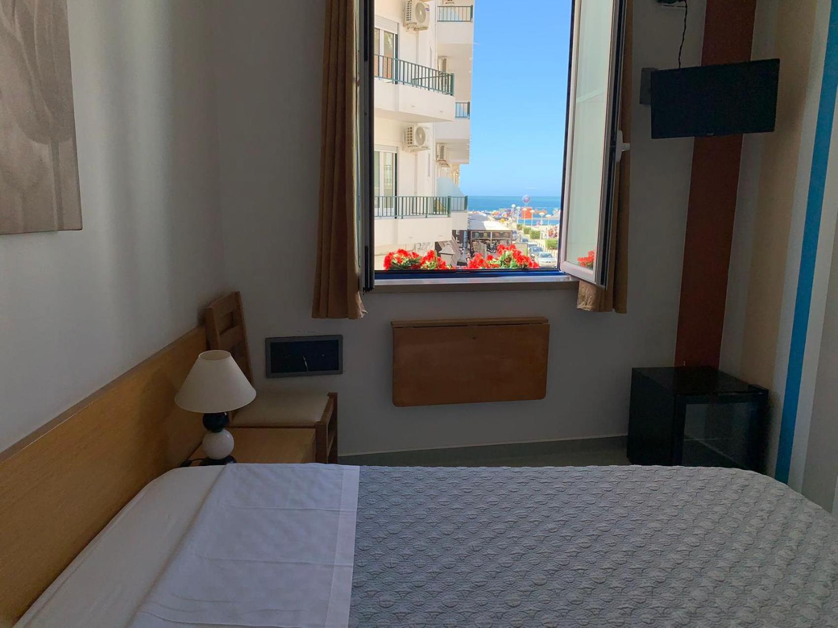 Weaa Hotel Nazaré Esterno foto