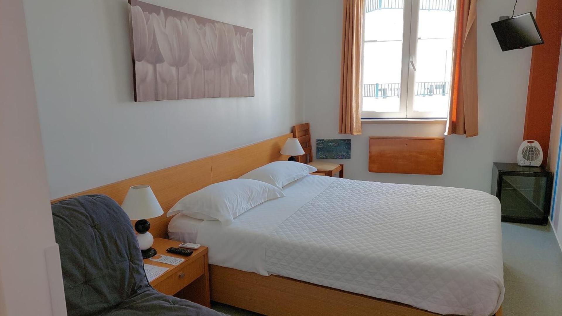 Weaa Hotel Nazaré Esterno foto